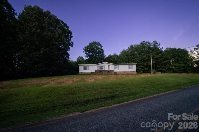 479 McDade Road, Tryon, NC 28782