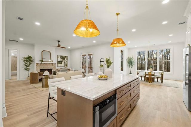 2001 Epperson Road, Canton, GA 30115