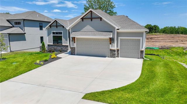10511 N Liberty Street, Kansas City, MO 64155