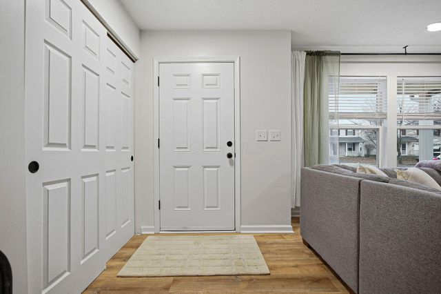 7502 Canal Highlands Boulevard, Canal Winchester, OH 43110