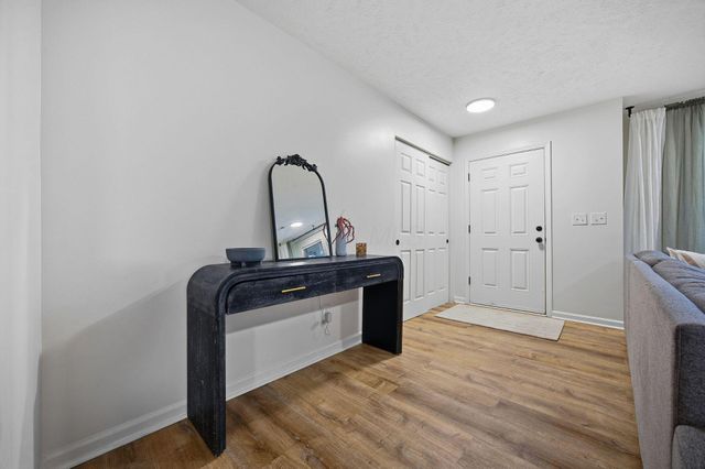 7502 Canal Highlands Boulevard, Canal Winchester, OH 43110