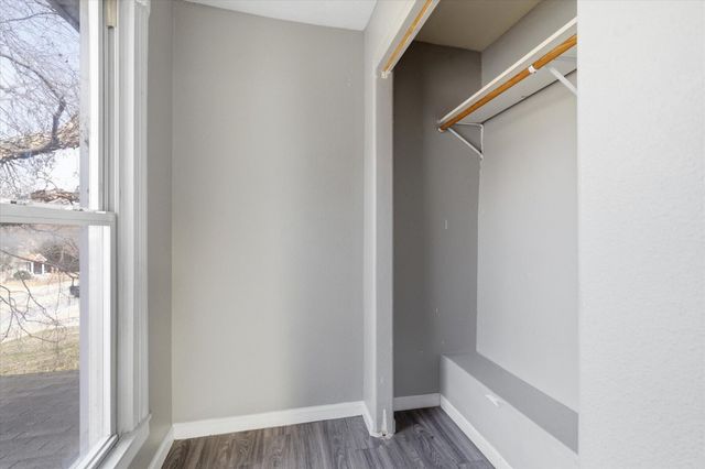 1026 W Division Street, Springfield, MO 65803