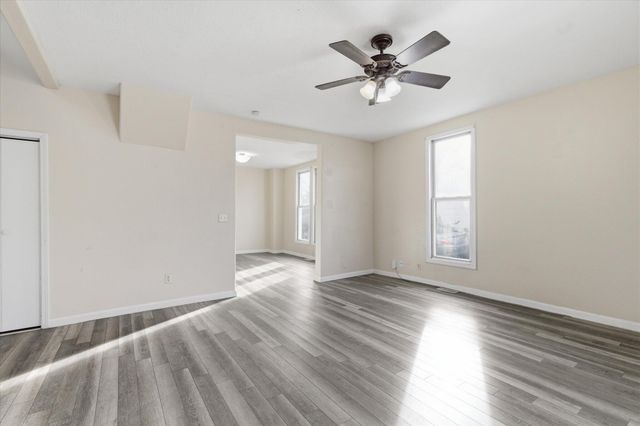 1026 W Division Street, Springfield, MO 65803