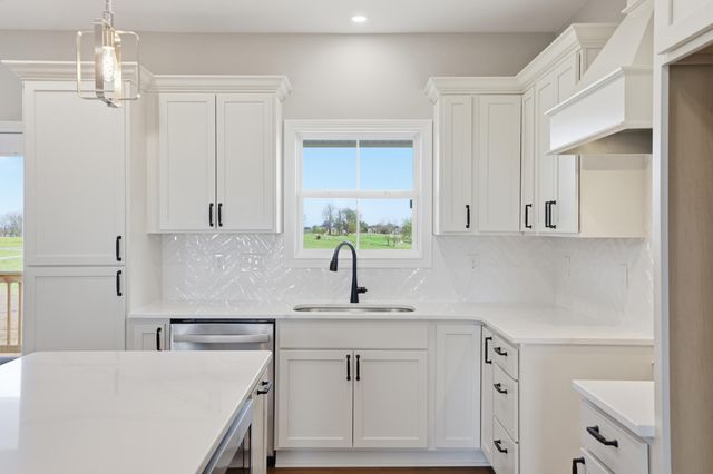 61 Boones Creek Road, Lancaster, KY 40444