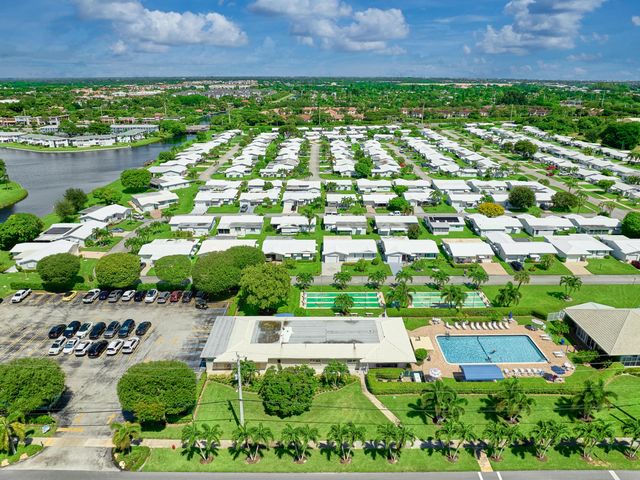 1710 SW 22nd Street, Boynton Beach, FL 33426