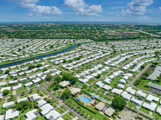 1710 SW 22nd Street, Boynton Beach, FL 33426