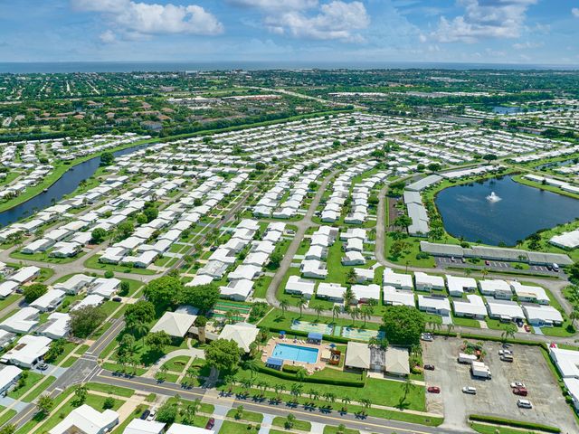 1710 SW 22nd Street, Boynton Beach, FL 33426