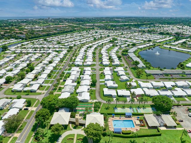 1710 SW 22nd Street, Boynton Beach, FL 33426