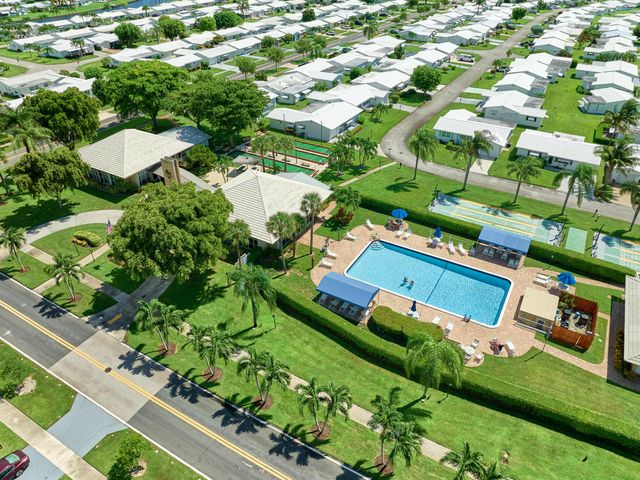 1710 SW 22nd Street, Boynton Beach, FL 33426