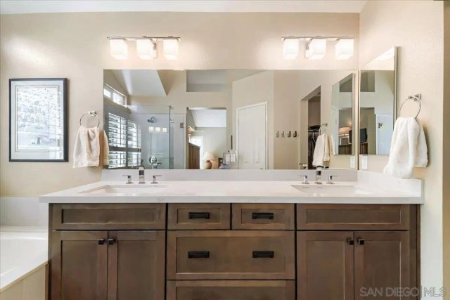 11071 Corte Playa Merida, San Diego, CA 92124