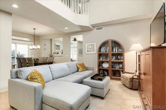 11071 Corte Playa Merida, San Diego, CA 92124