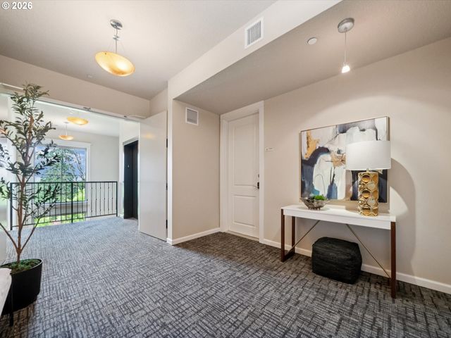 11641 Se WINGSPAN Way B5, Happy Valley, OR 97086