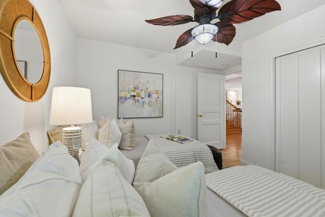 2829 Carson Street, Redwood City, CA 94061