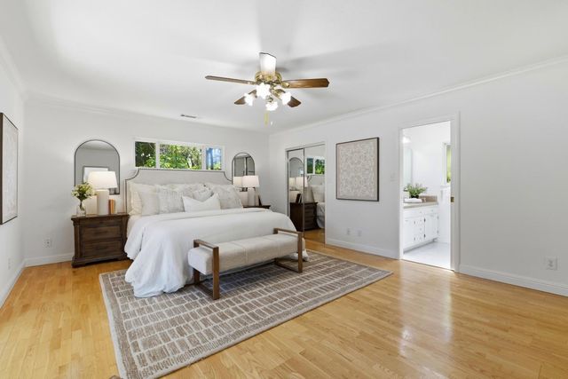 2829 Carson Street, Redwood City, CA 94061