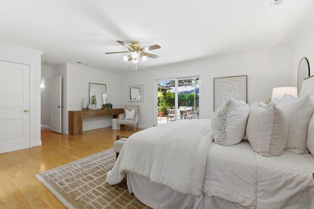 2829 Carson Street, Redwood City, CA 94061