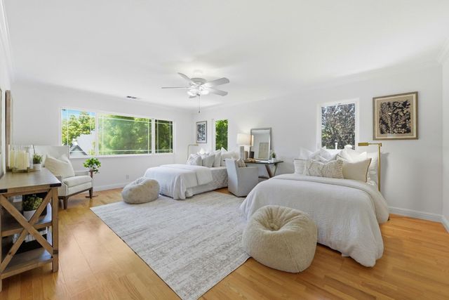 2829 Carson Street, Redwood City, CA 94061