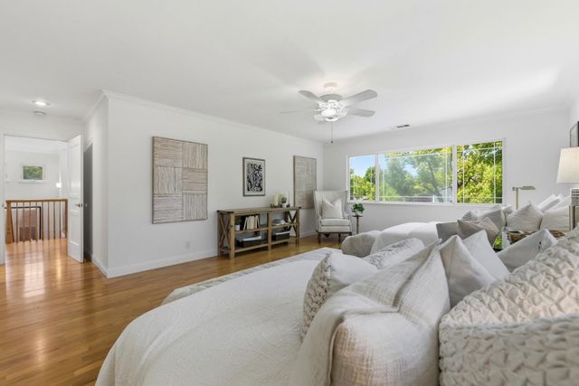 2829 Carson Street, Redwood City, CA 94061