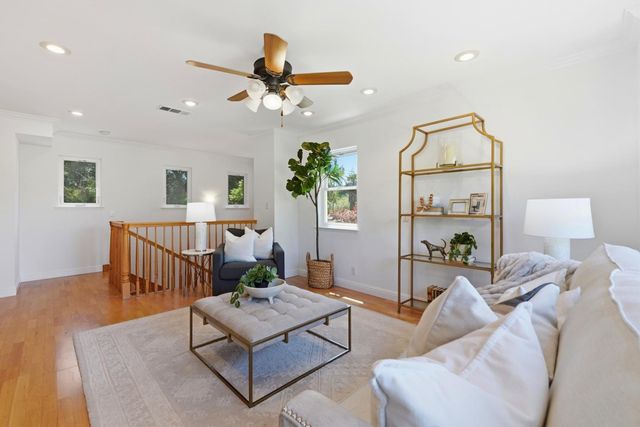2829 Carson Street, Redwood City, CA 94061