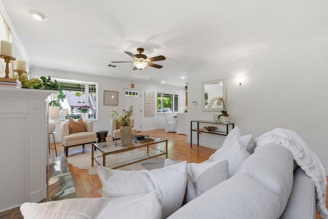 2829 Carson Street, Redwood City, CA 94061