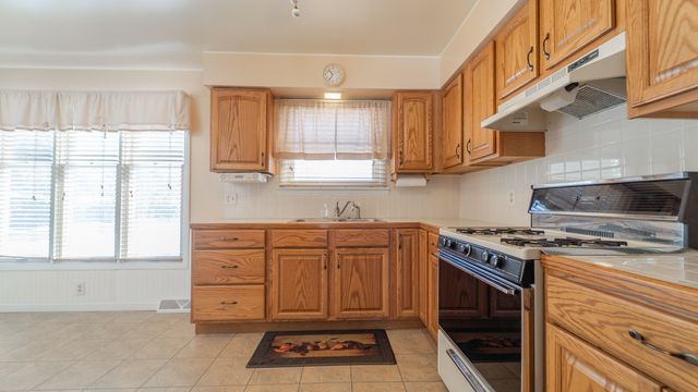 9441 S Stateline Road, Dyer, IN 46311