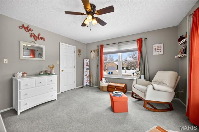 244 E Governor Place, St Charles, MO 63301