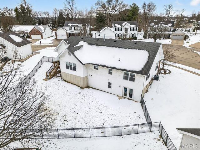 244 E Governor Place, St Charles, MO 63301