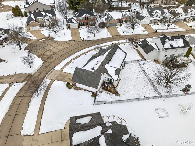 244 E Governor Place, St Charles, MO 63301