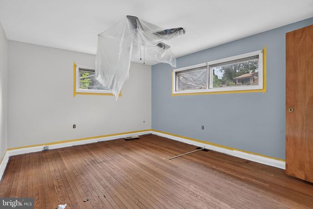 44 PEACOCK DR, Lancaster, PA 17601