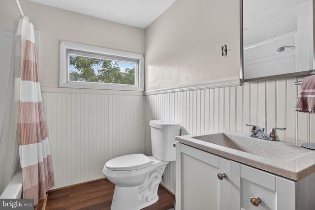 44 PEACOCK DR, Lancaster, PA 17601