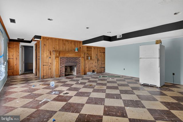 44 PEACOCK DR, Lancaster, PA 17601