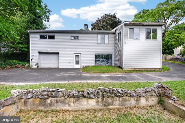 44 PEACOCK DR, Lancaster, PA 17601