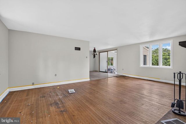 44 PEACOCK DR, Lancaster, PA 17601