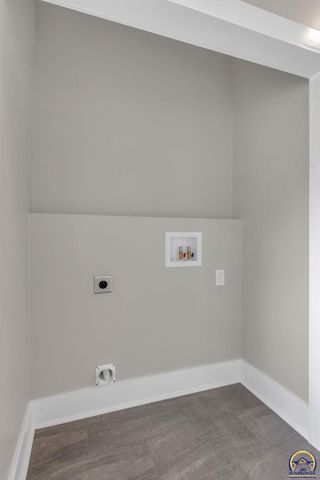 418 NE Wilson AVE, Topeka, KS 66616