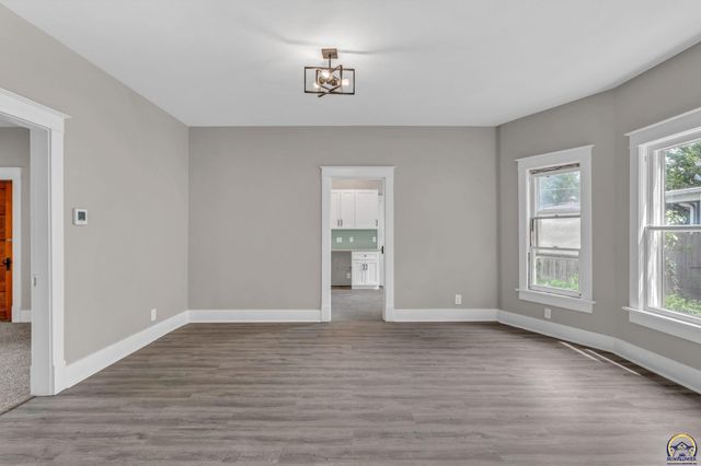 418 NE Wilson AVE, Topeka, KS 66616