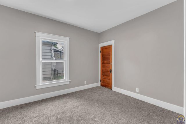 418 NE Wilson AVE, Topeka, KS 66616