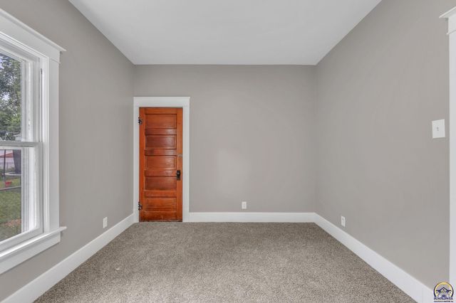 418 NE Wilson AVE, Topeka, KS 66616