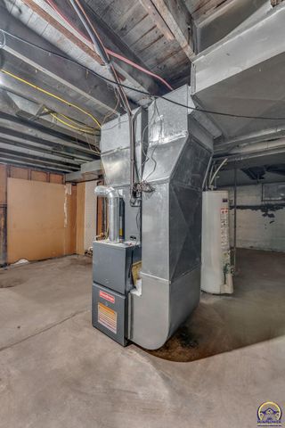 418 NE Wilson AVE, Topeka, KS 66616