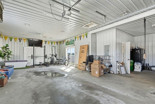 27 River Dr, Hadley, MA 01035