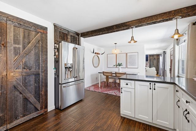 27 River Dr, Hadley, MA 01035