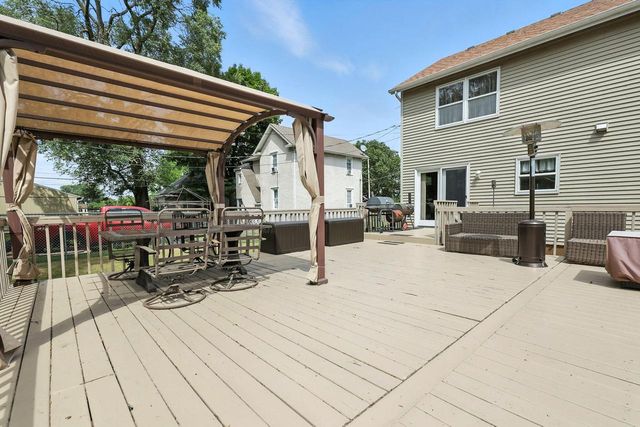 6510 17th AVENUE, Kenosha, WI 53143