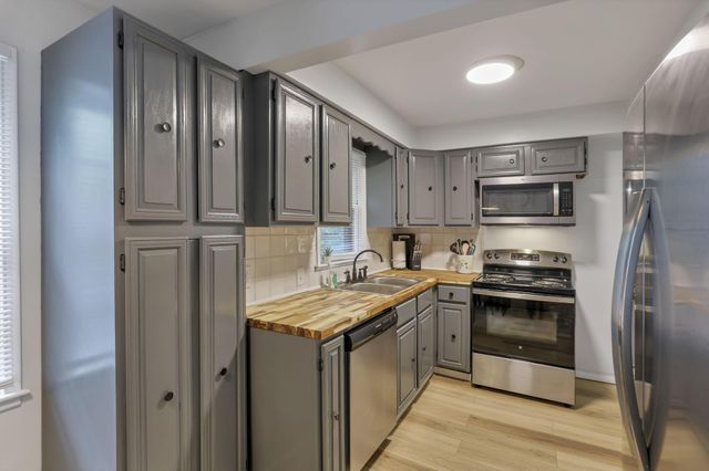 1275 E Weber Road, Columbus, OH 43211