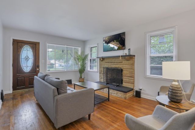 1275 E Weber Road, Columbus, OH 43211