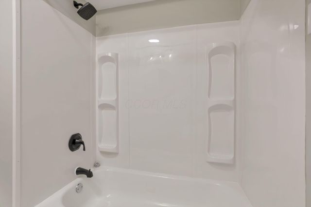 1275 E Weber Road, Columbus, OH 43211