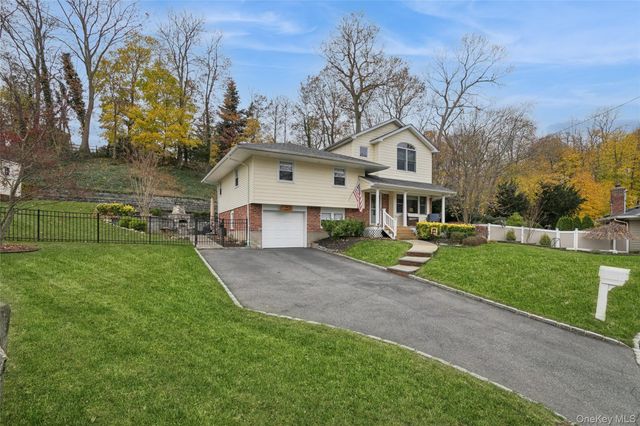 6 Joseph Court, East Northport, NY 11731