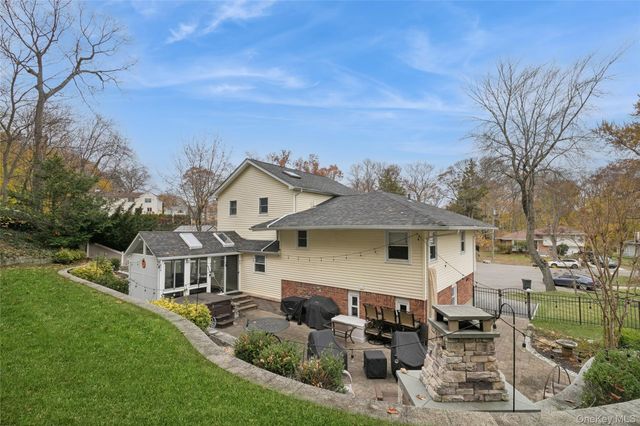 6 Joseph Court, East Northport, NY 11731