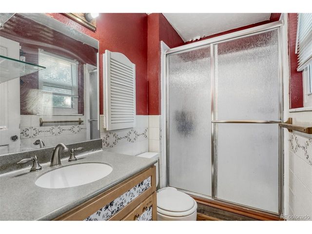 582 Revere St, Aurora, CO 80011