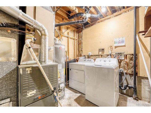 582 Revere St, Aurora, CO 80011