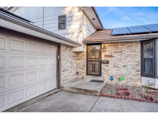 582 Revere St, Aurora, CO 80011