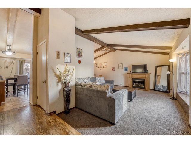 582 Revere St, Aurora, CO 80011