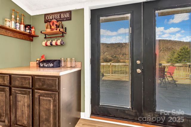 3760 Pisgah Drive, Canton, NC 28716